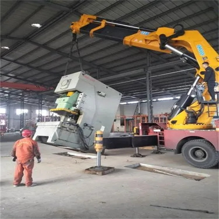 龙华80吨折臂吊车出租附近电话